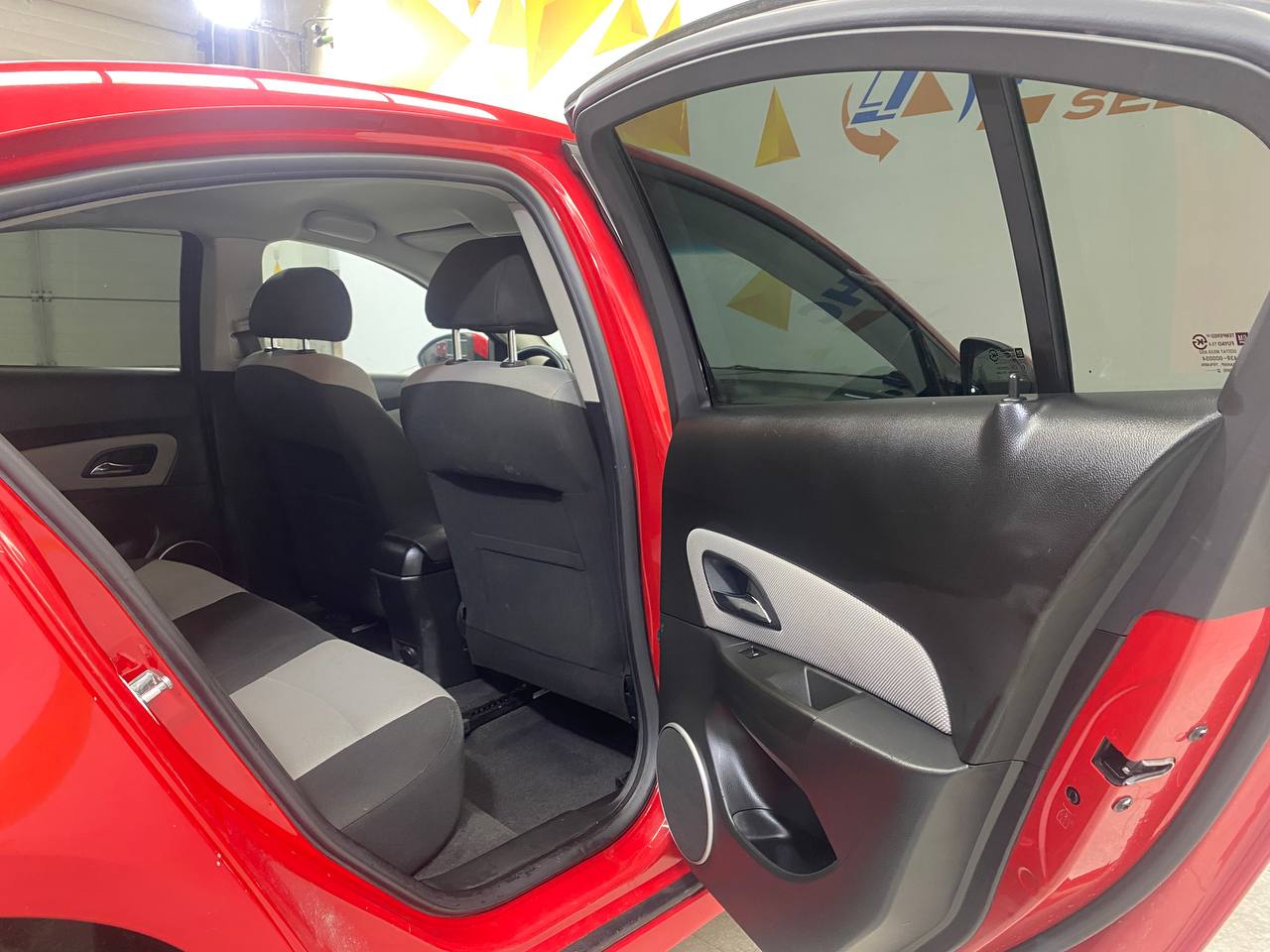 CHEVROLET CRUZE