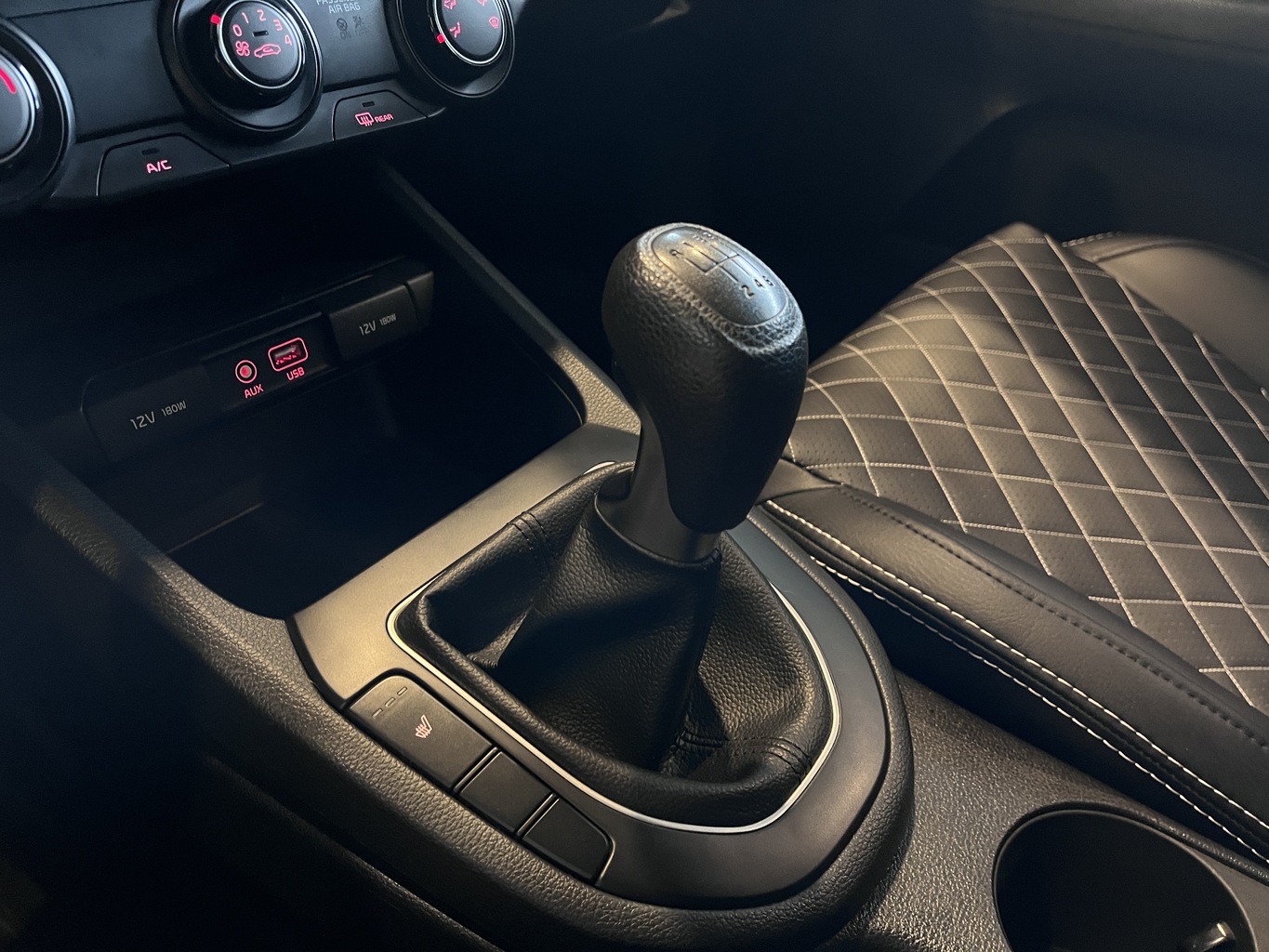 KIA CERATO