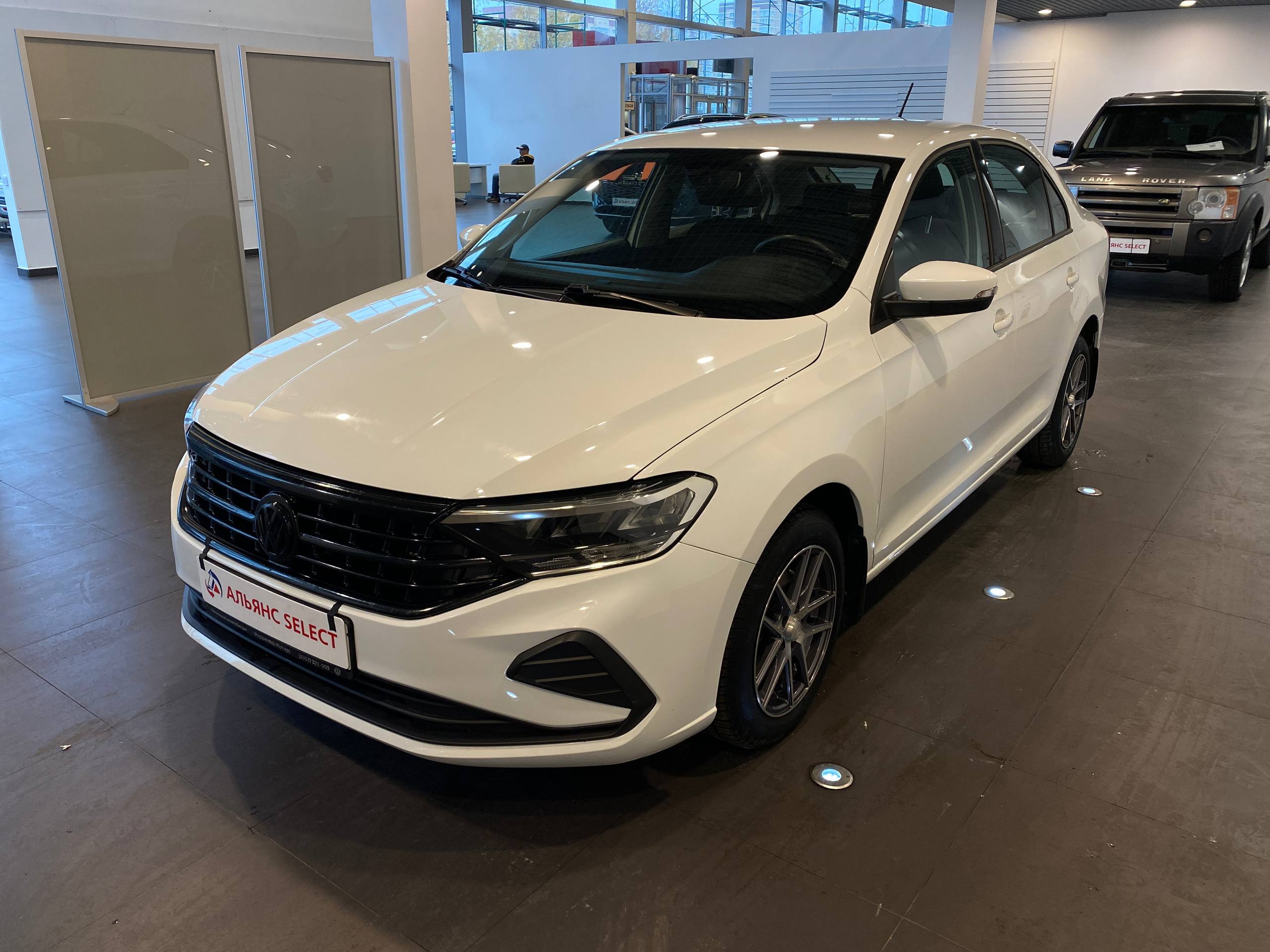 VOLKSWAGEN POLO