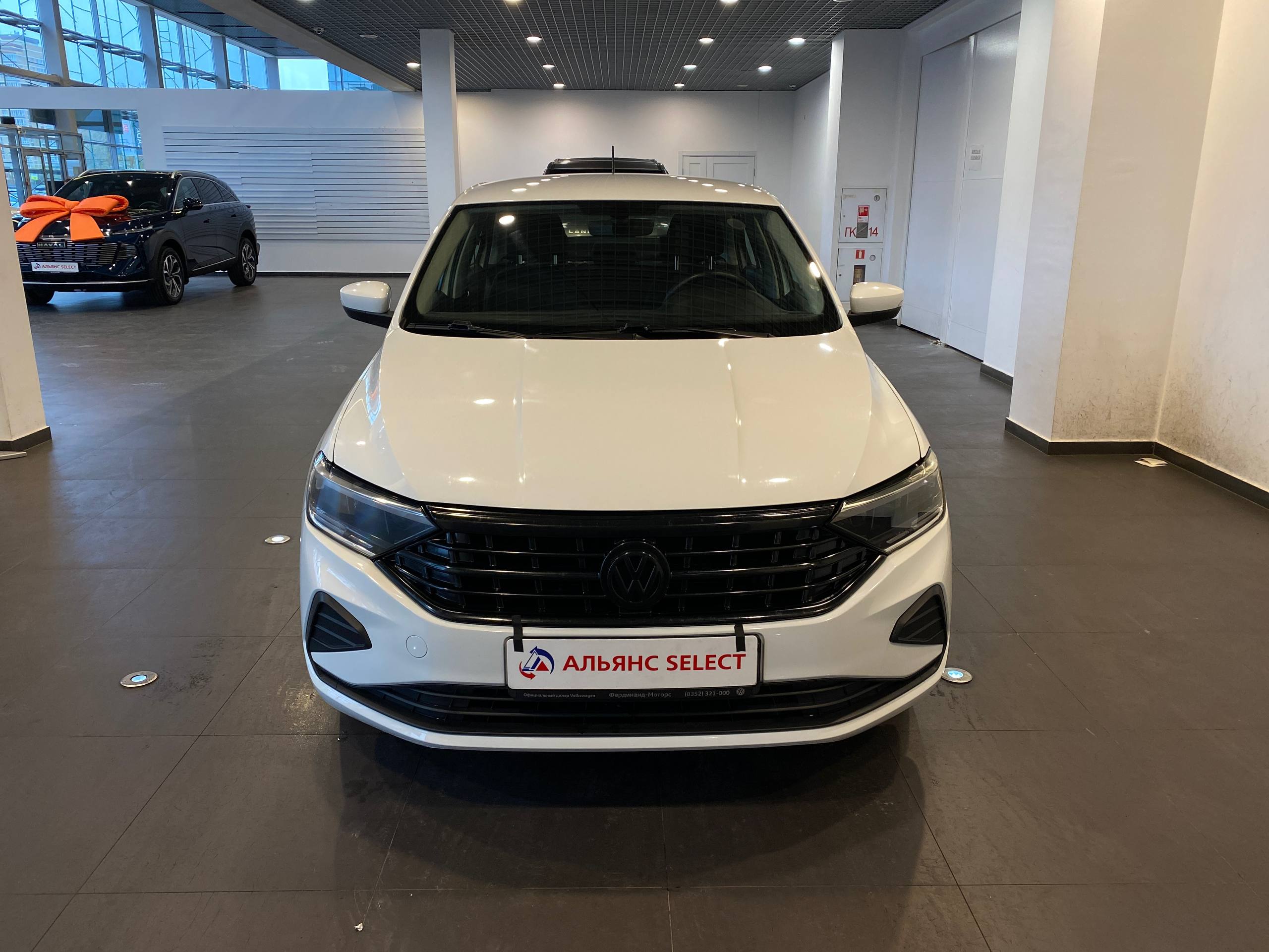VOLKSWAGEN POLO