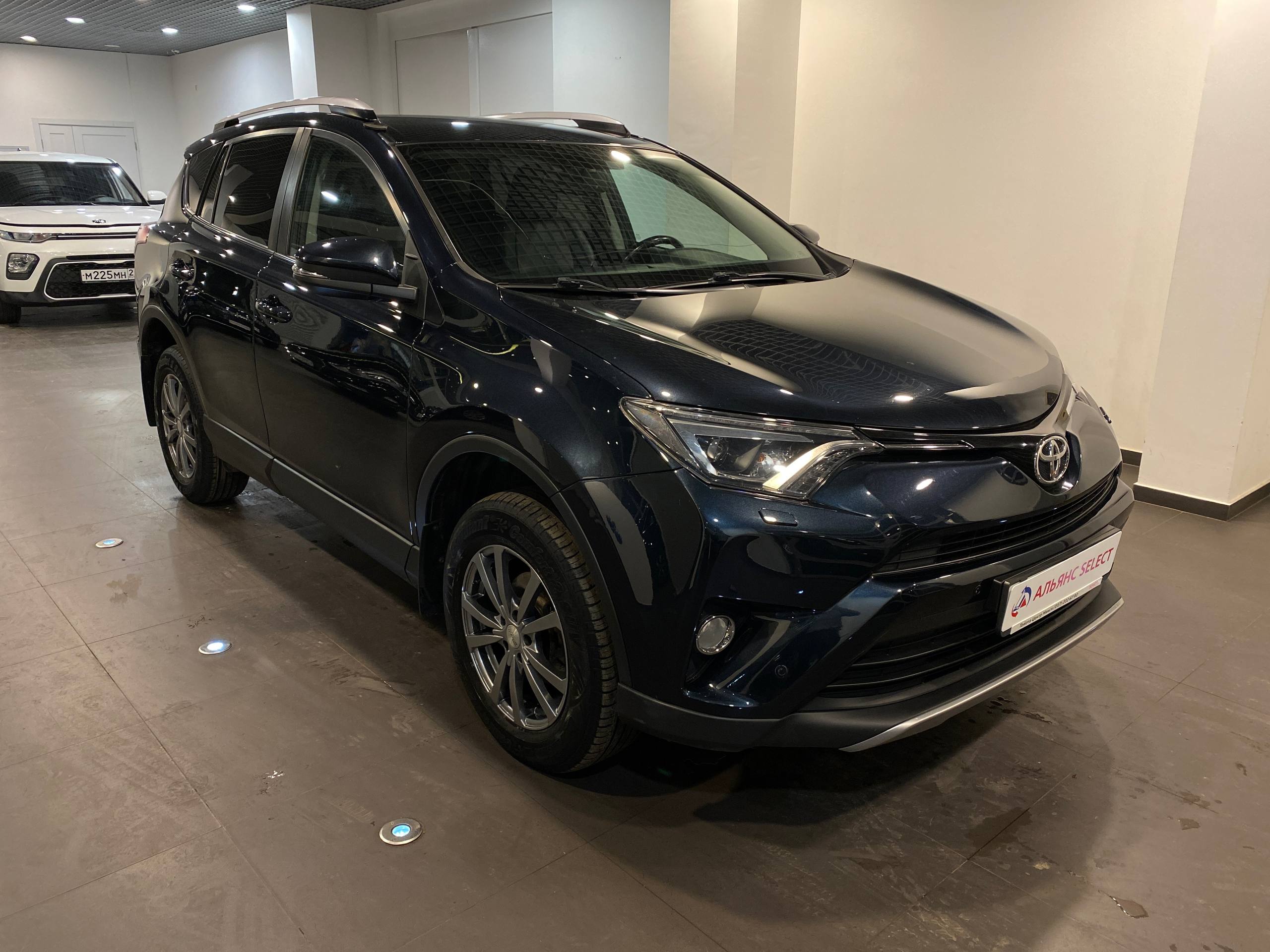 TOYOTA RAV4