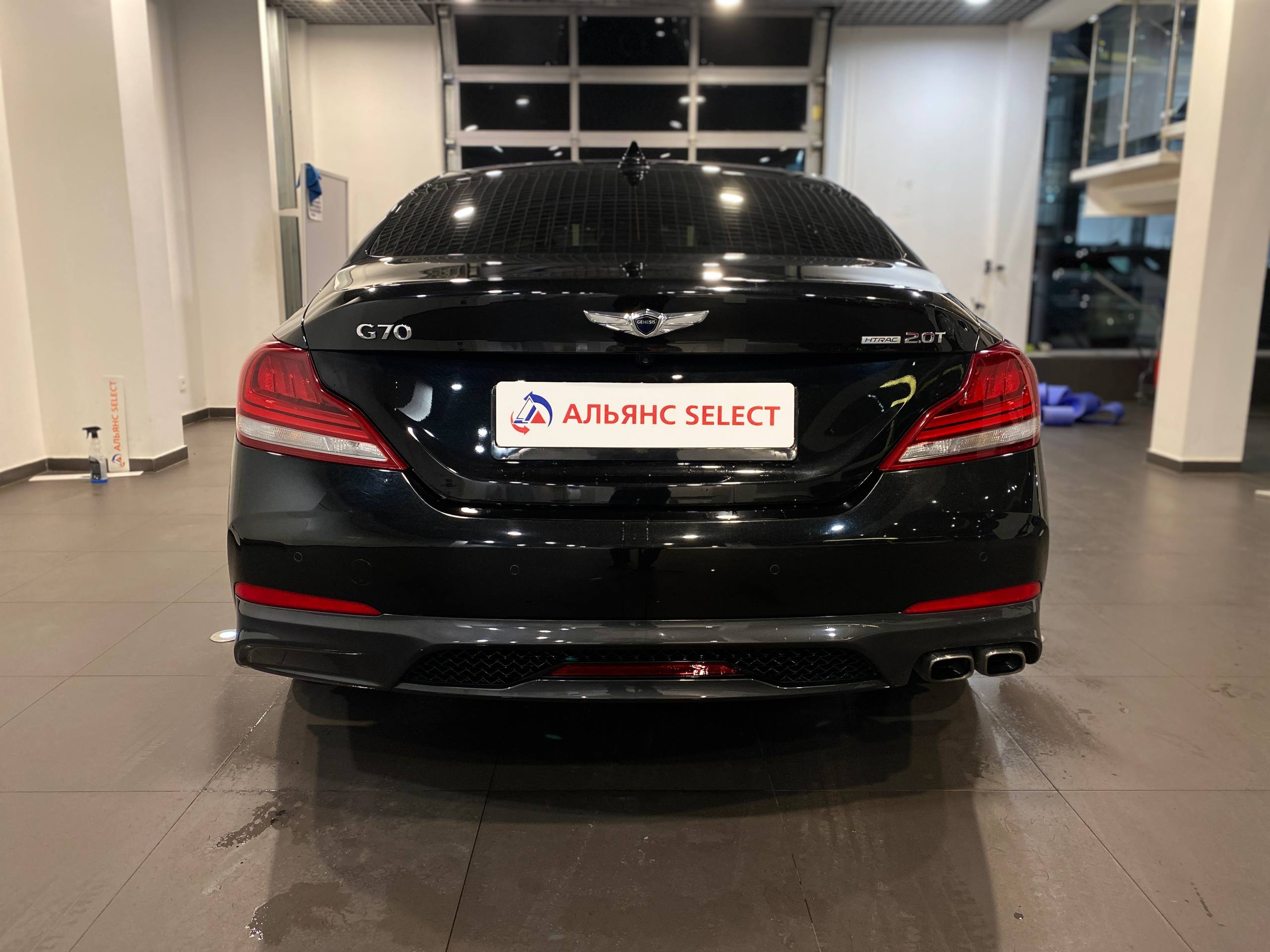 GENESIS G70