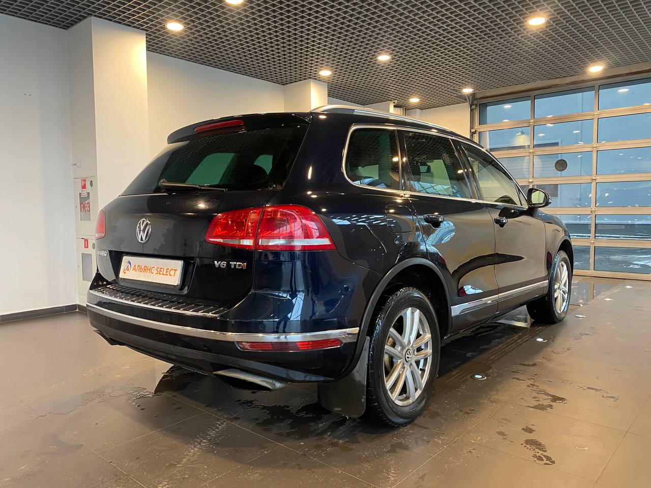 VOLKSWAGEN TOUAREG