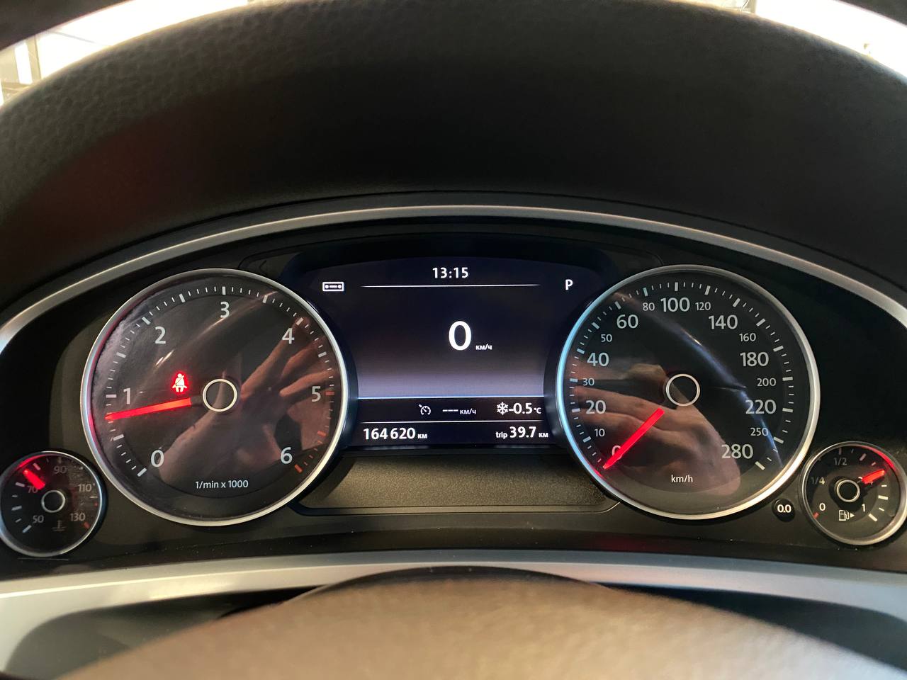 VOLKSWAGEN TOUAREG