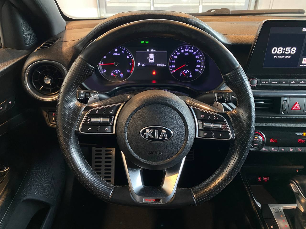 KIA CERATO