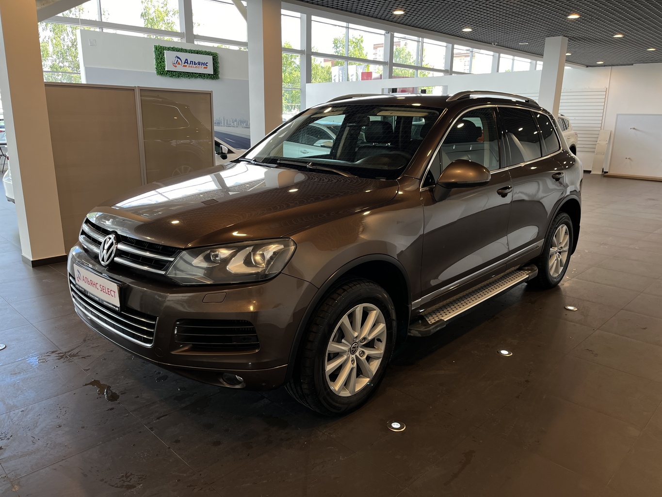 VOLKSWAGEN TOUAREG