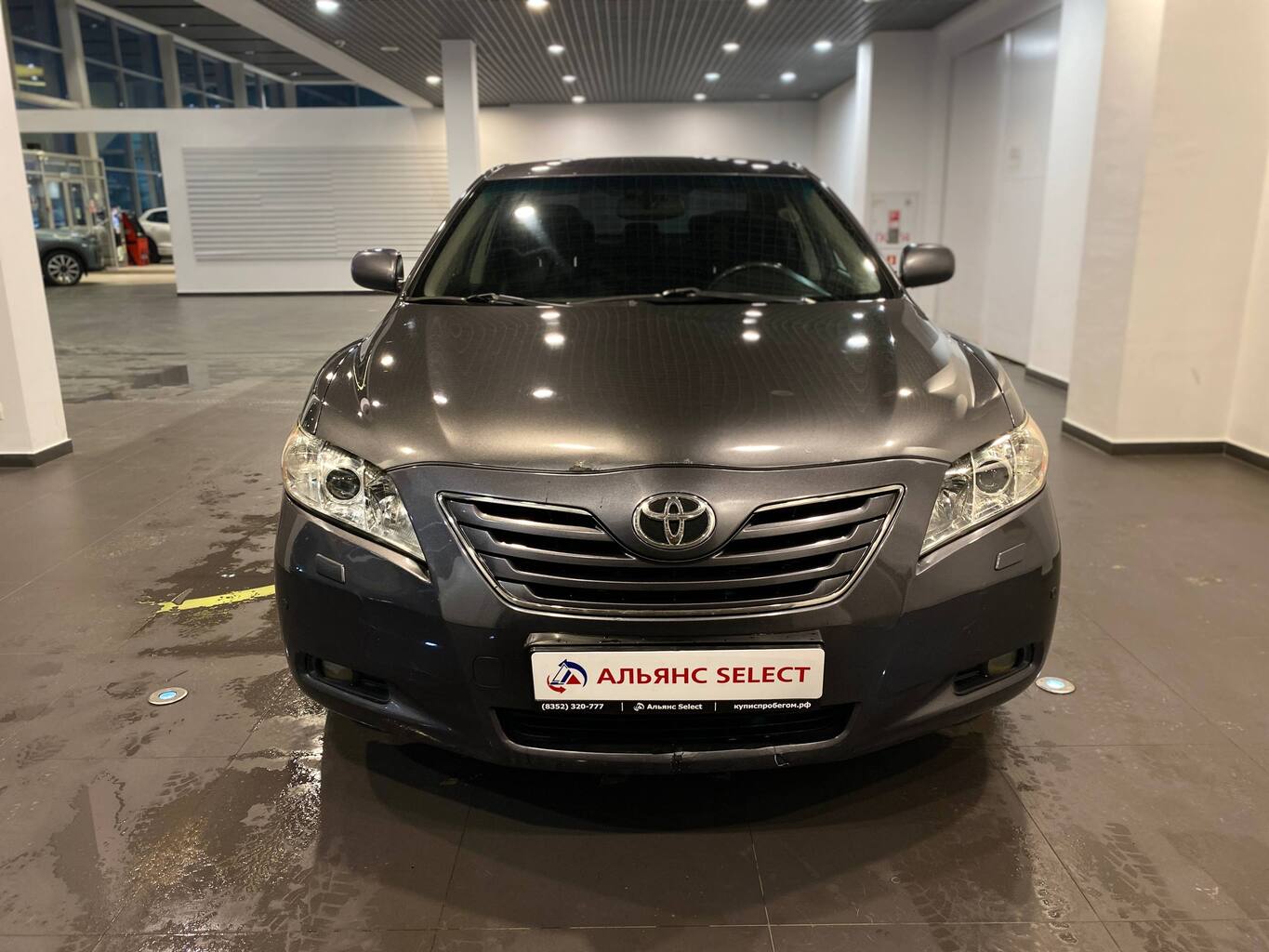 TOYOTA CAMRY