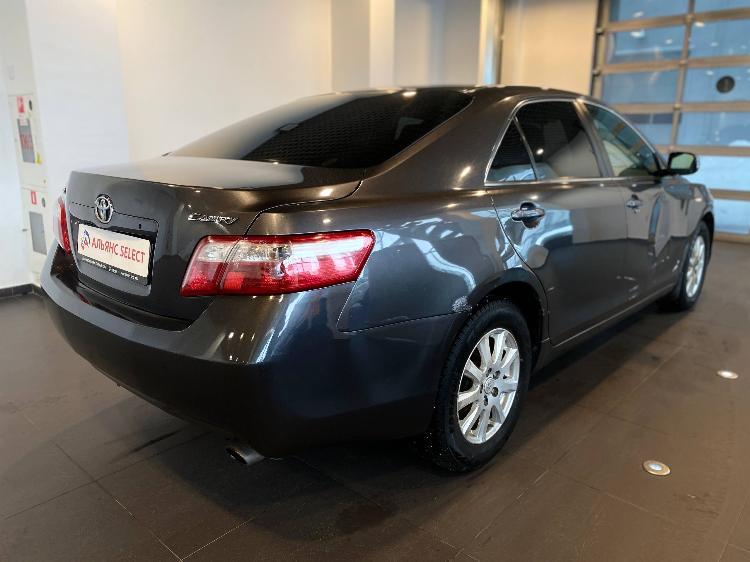 TOYOTA CAMRY