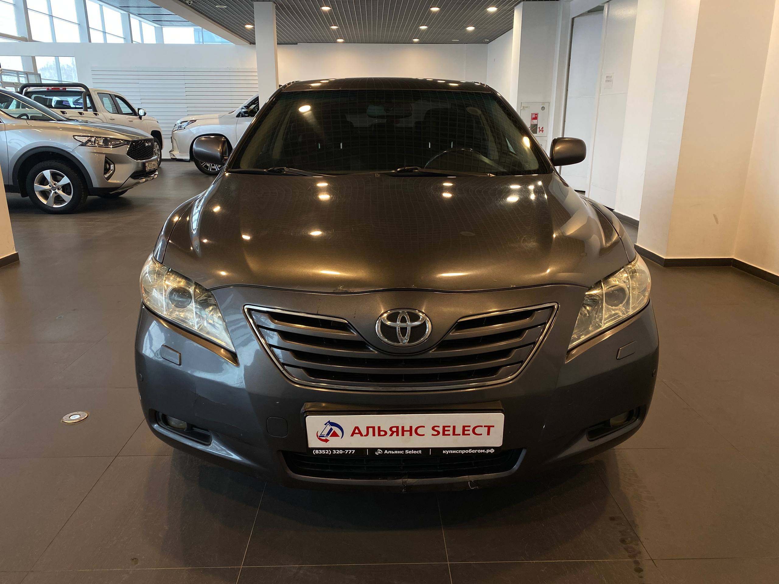 TOYOTA CAMRY