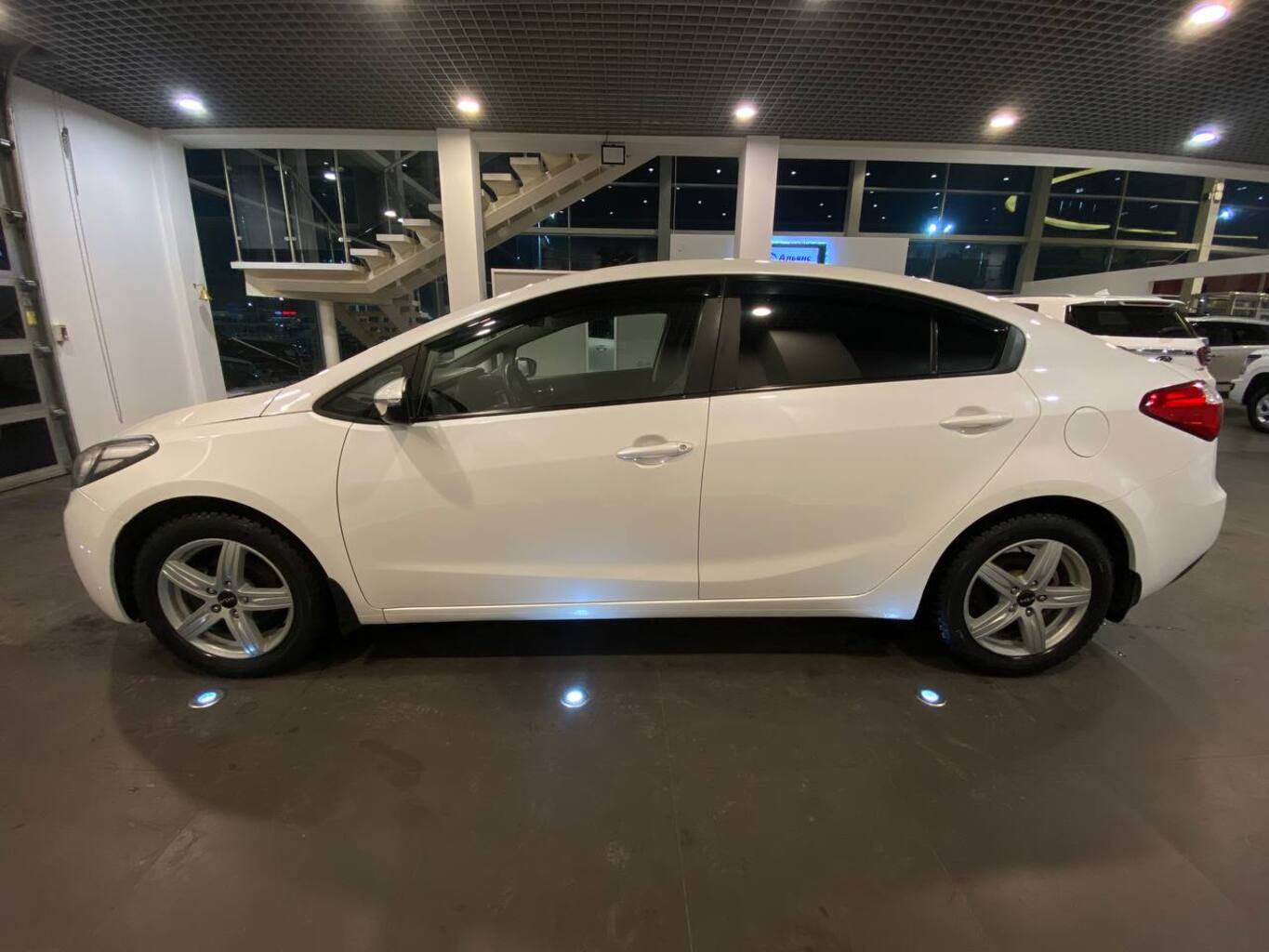 KIA CERATO