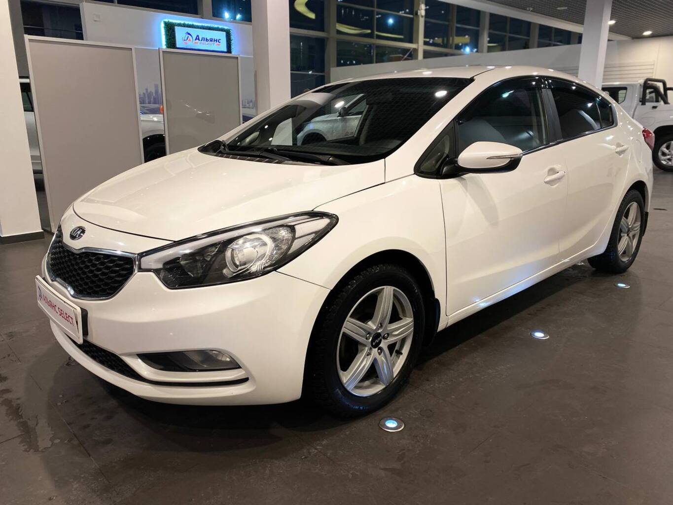 KIA CERATO