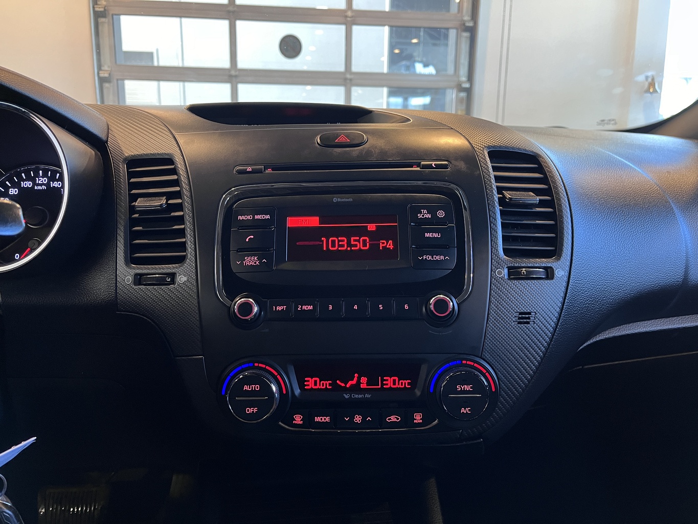 KIA CERATO
