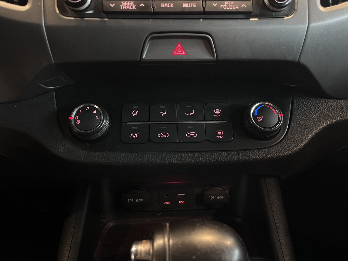 KIA SPORTAGE