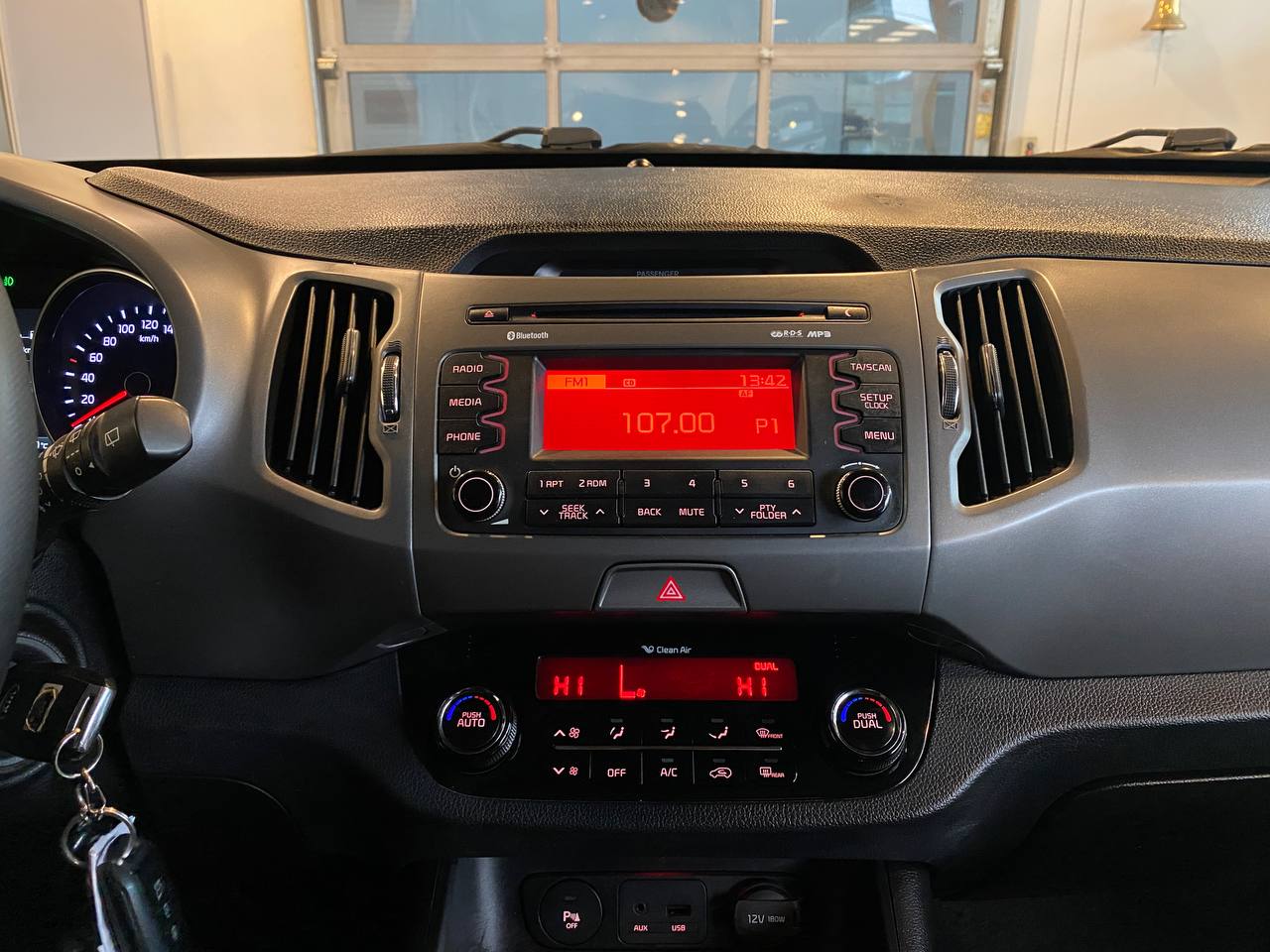 KIA SPORTAGE