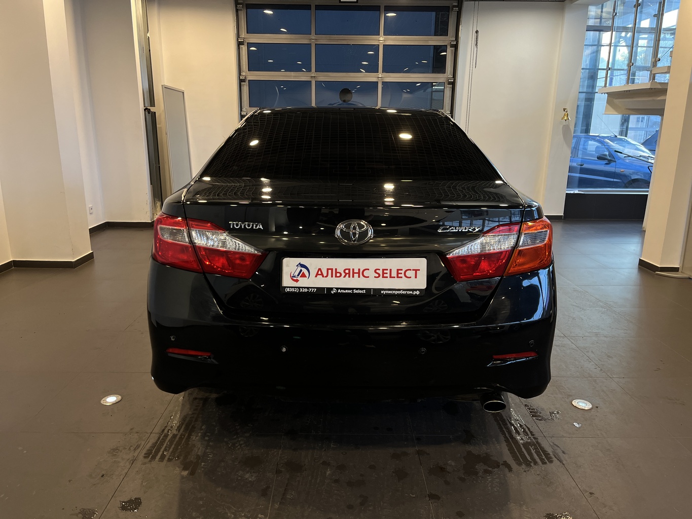 TOYOTA CAMRY