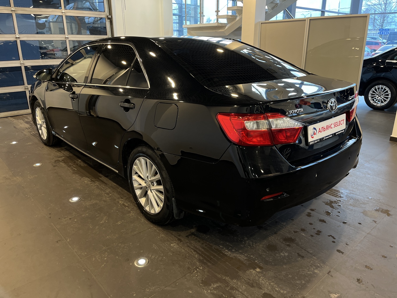 TOYOTA CAMRY