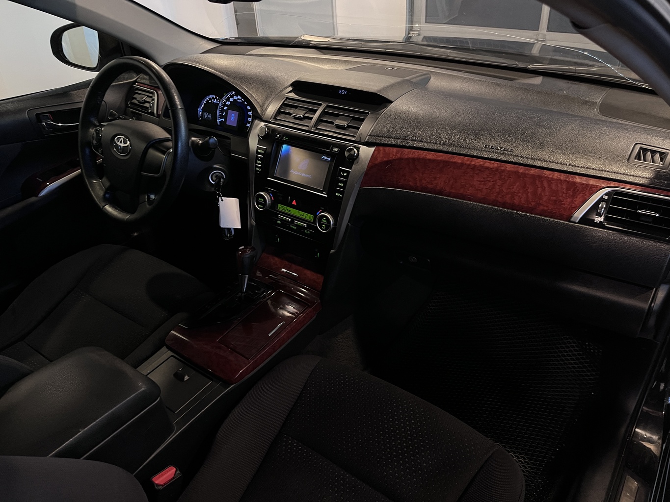 TOYOTA CAMRY