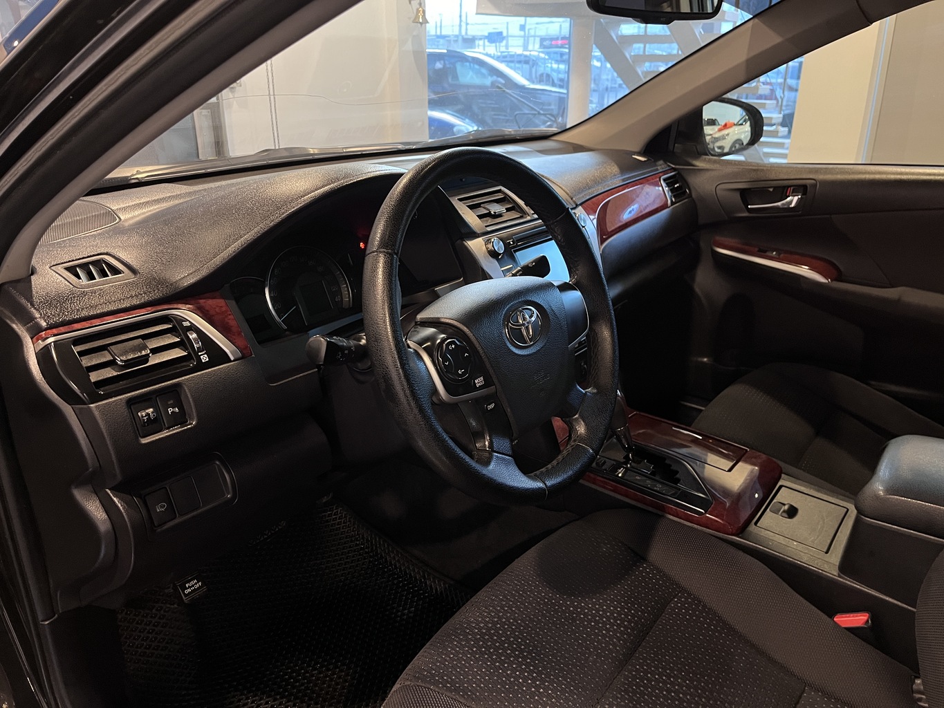 TOYOTA CAMRY
