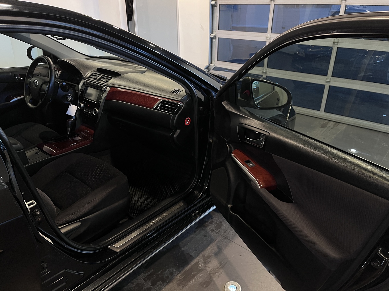 TOYOTA CAMRY