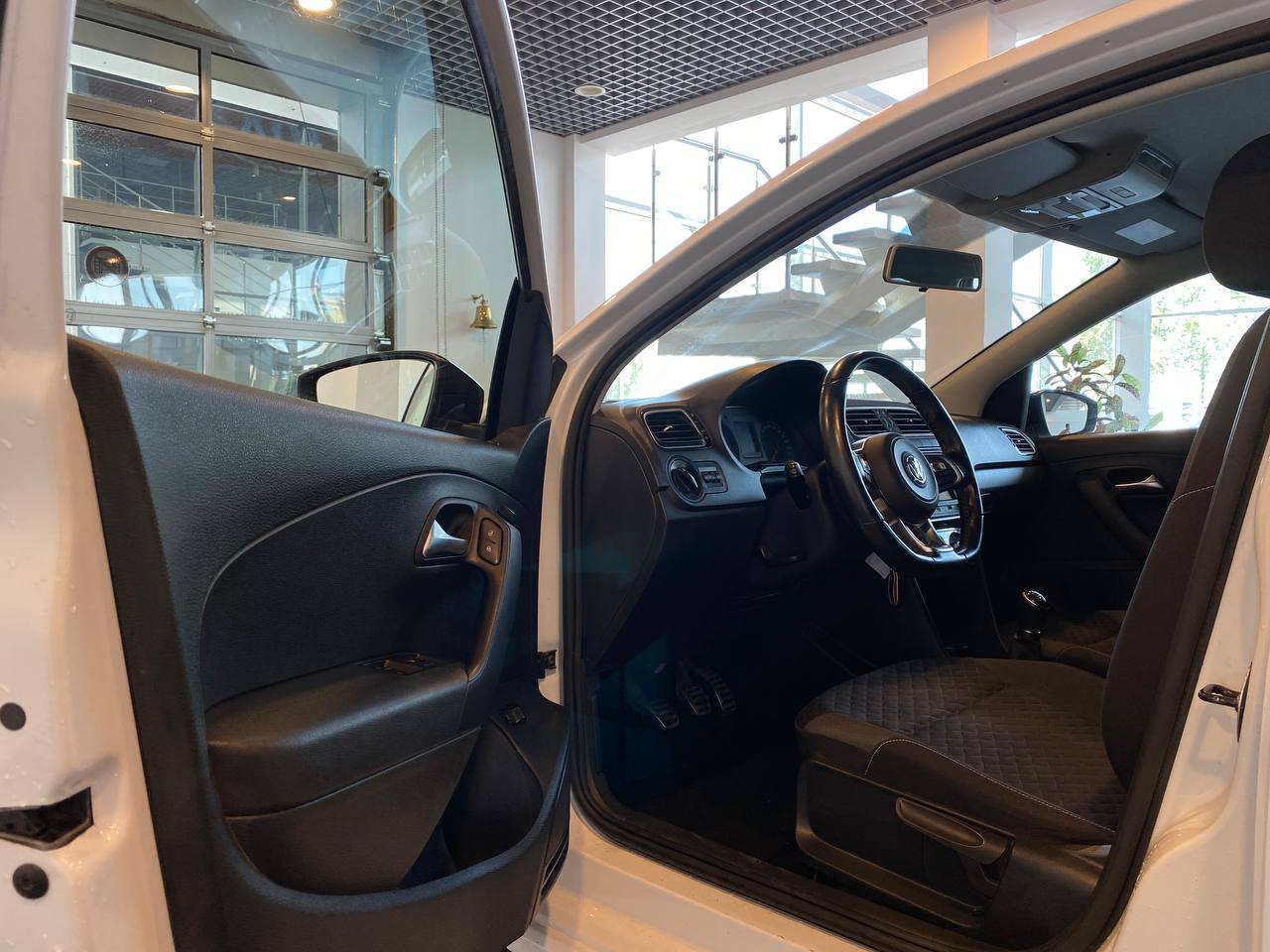 VOLKSWAGEN ФОЛЬКСВАГЕН