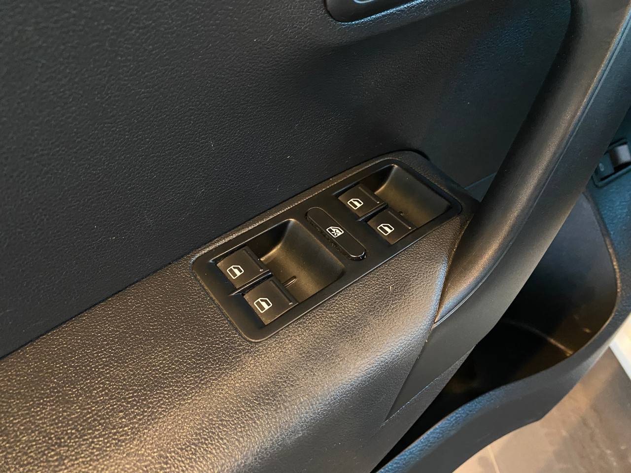 VOLKSWAGEN ФОЛЬКСВАГЕН