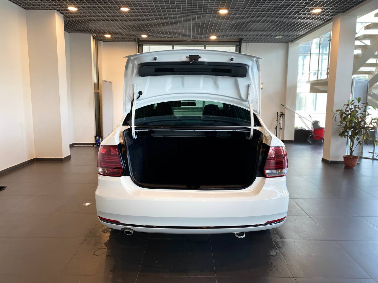 VOLKSWAGEN ФОЛЬКСВАГЕН