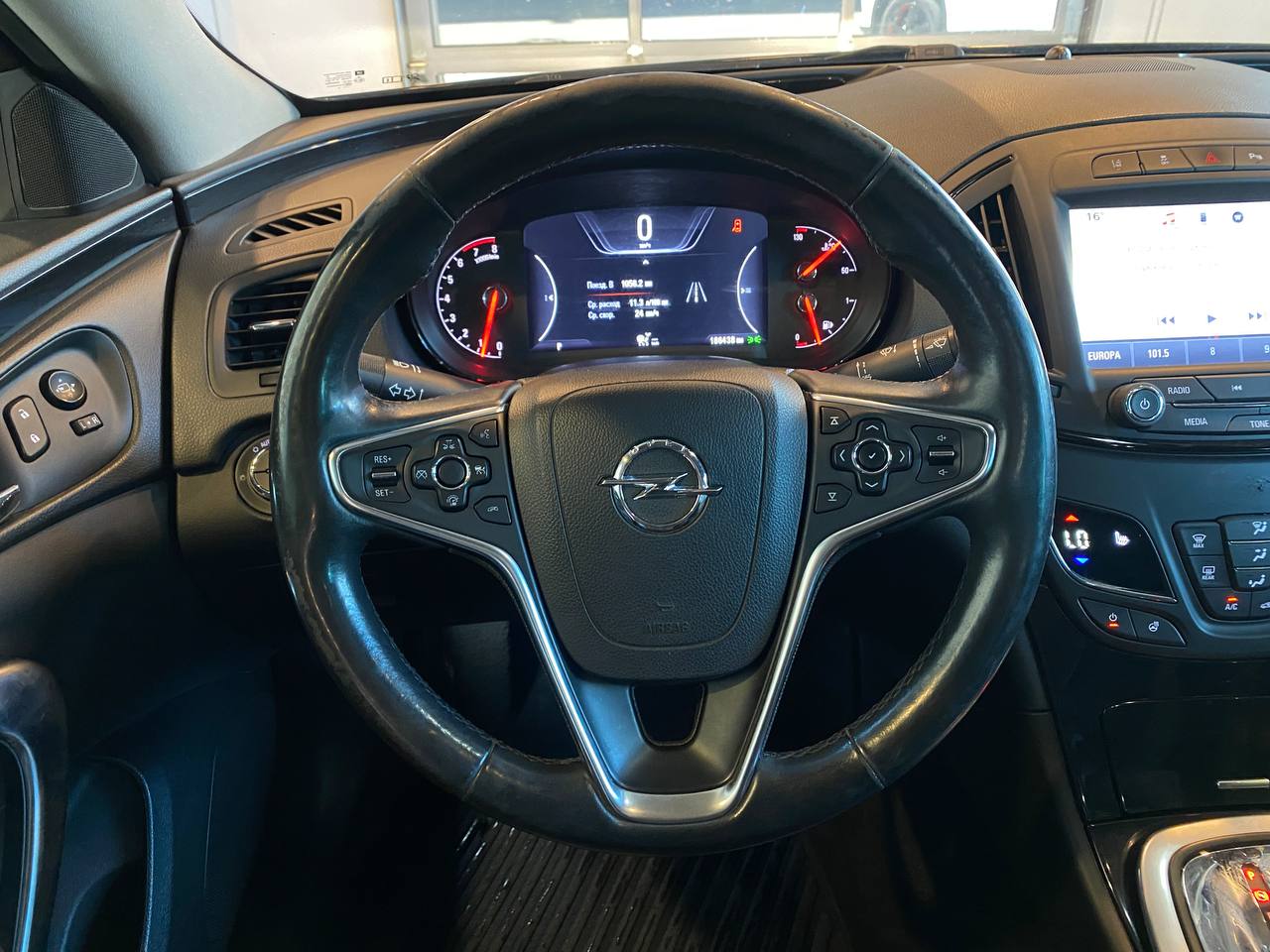 OPEL INSIGNIA