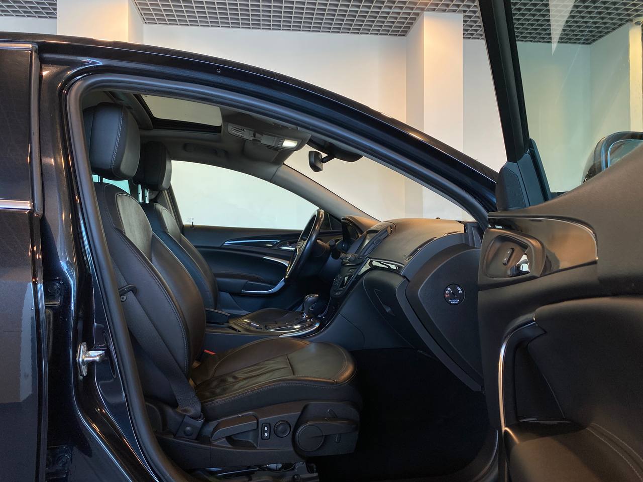 OPEL INSIGNIA