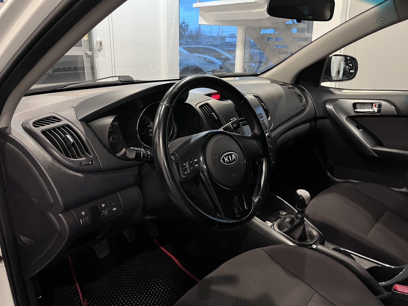KIA CERATO