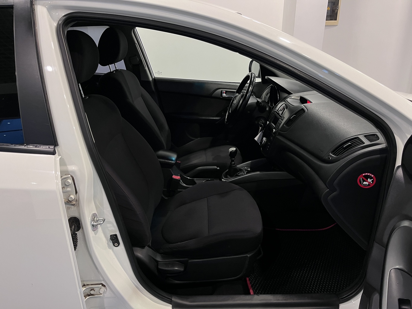 KIA CERATO