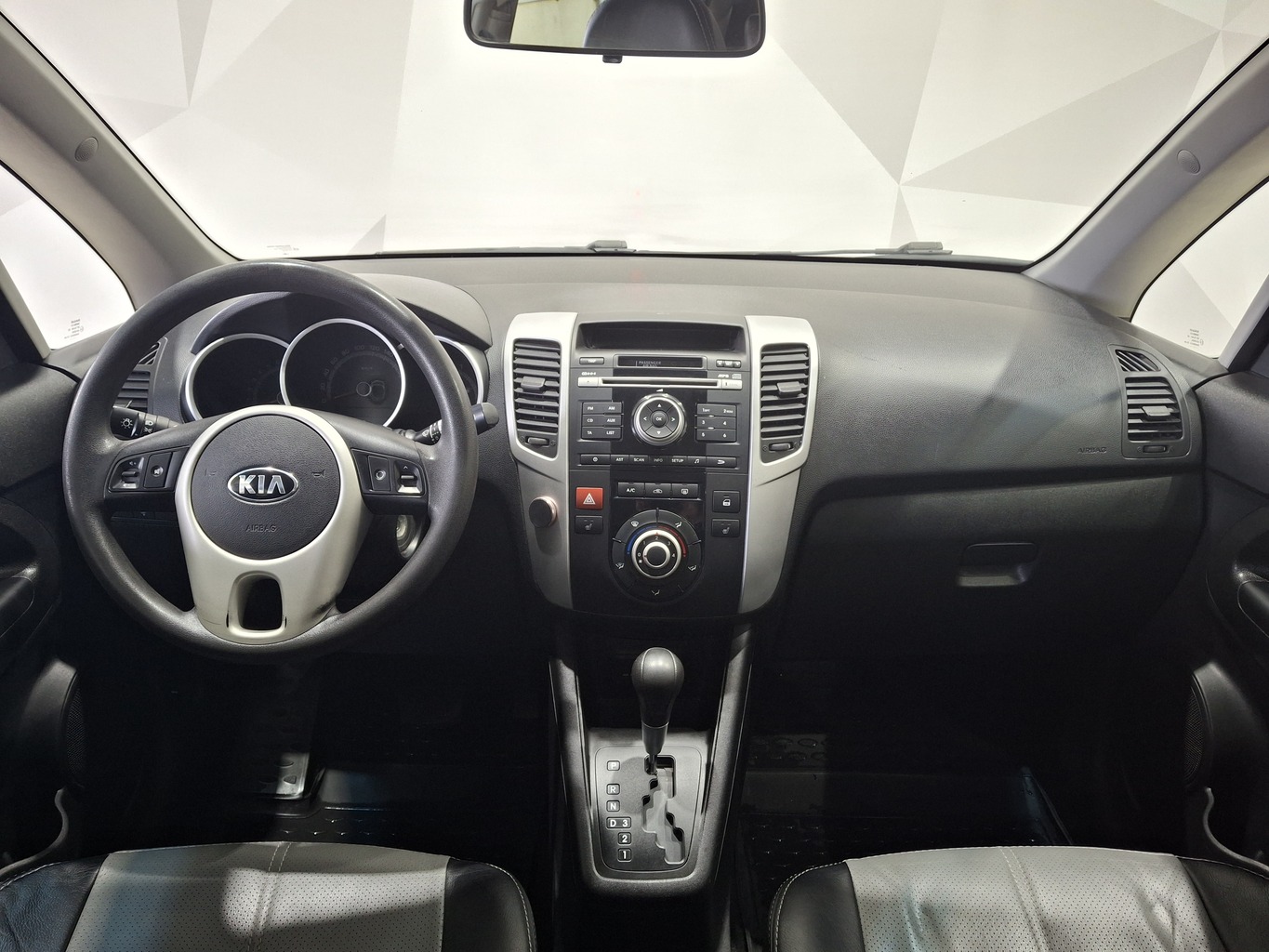 KIA VENGA