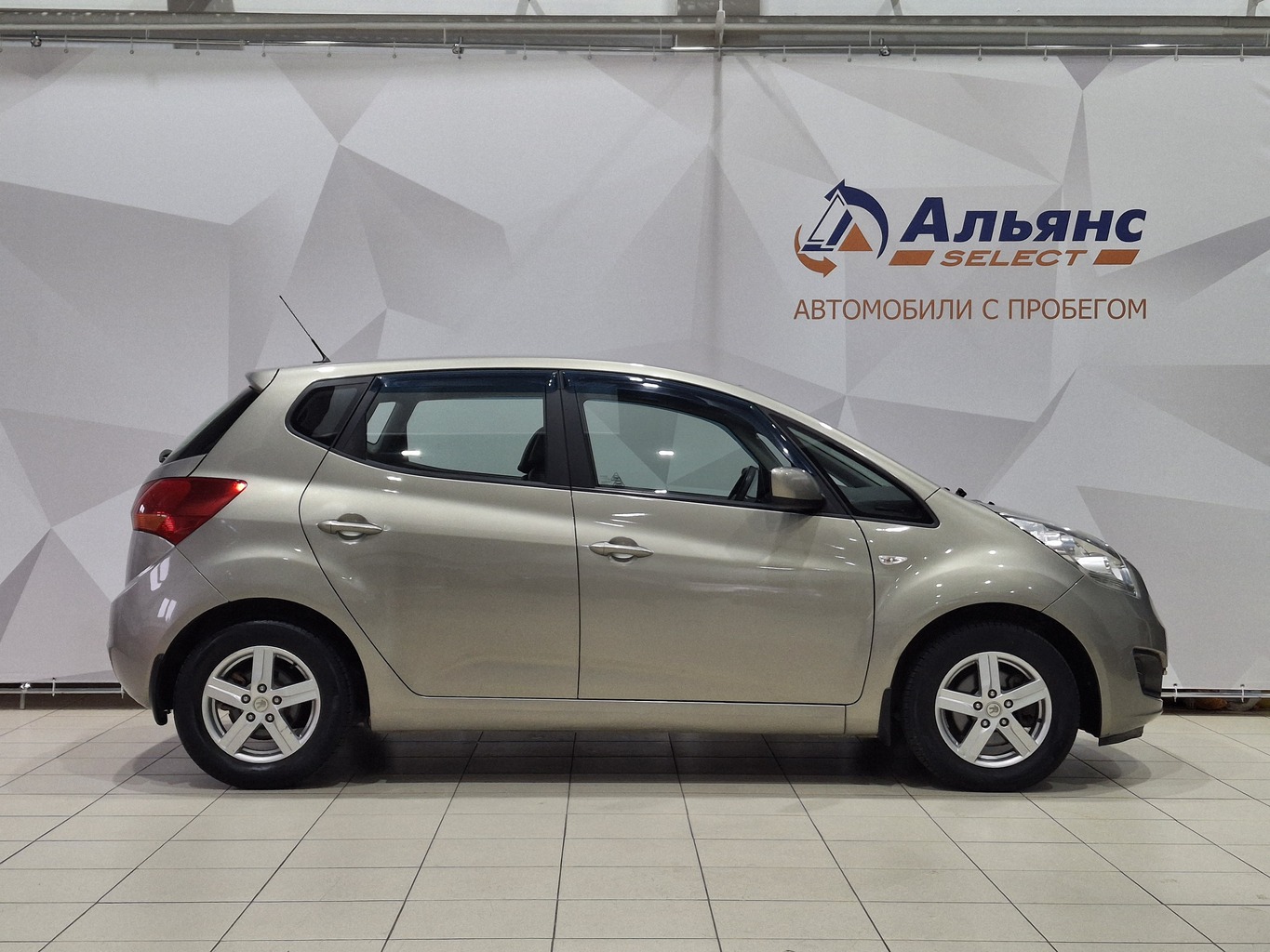 KIA VENGA