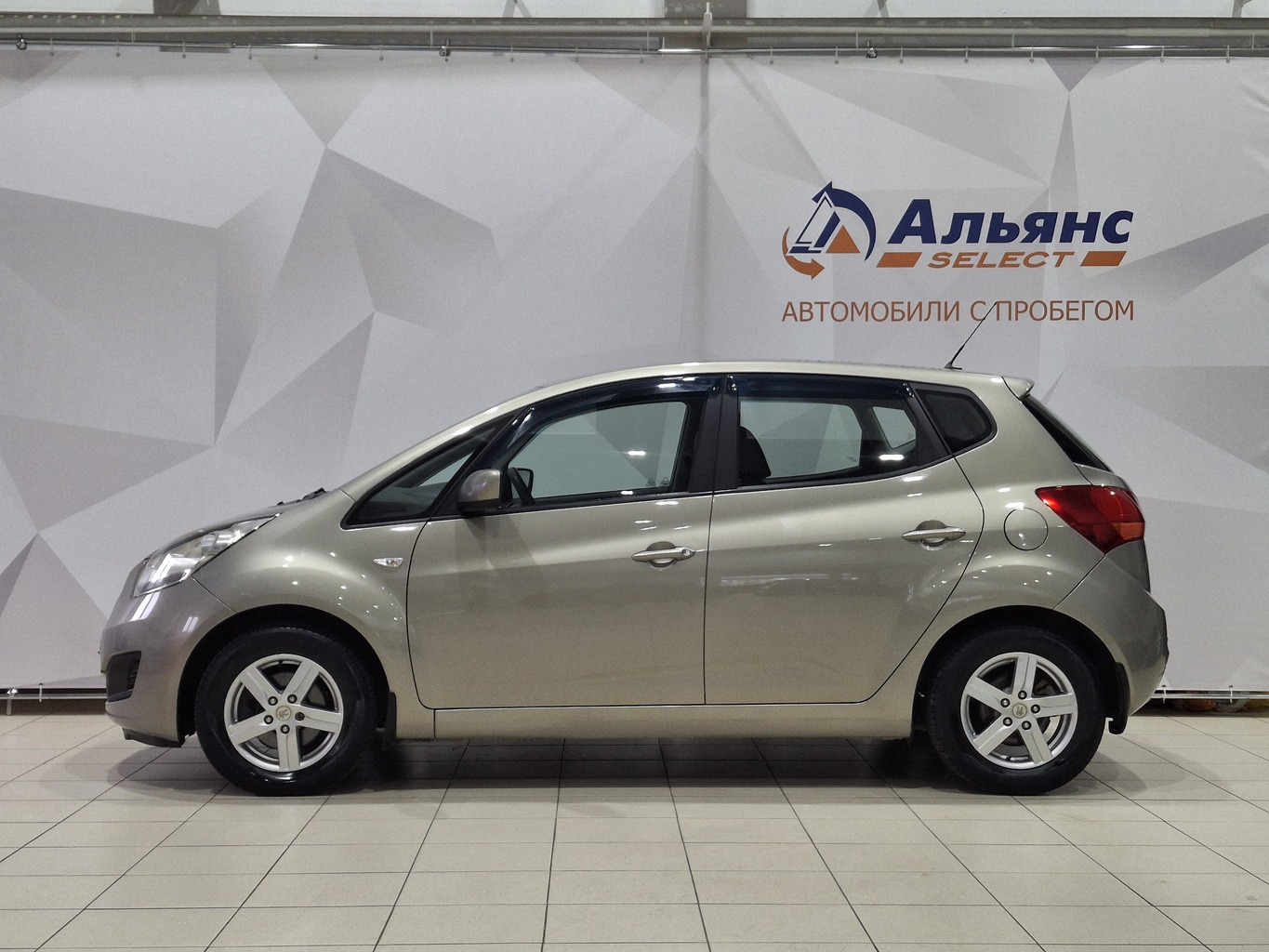 KIA VENGA