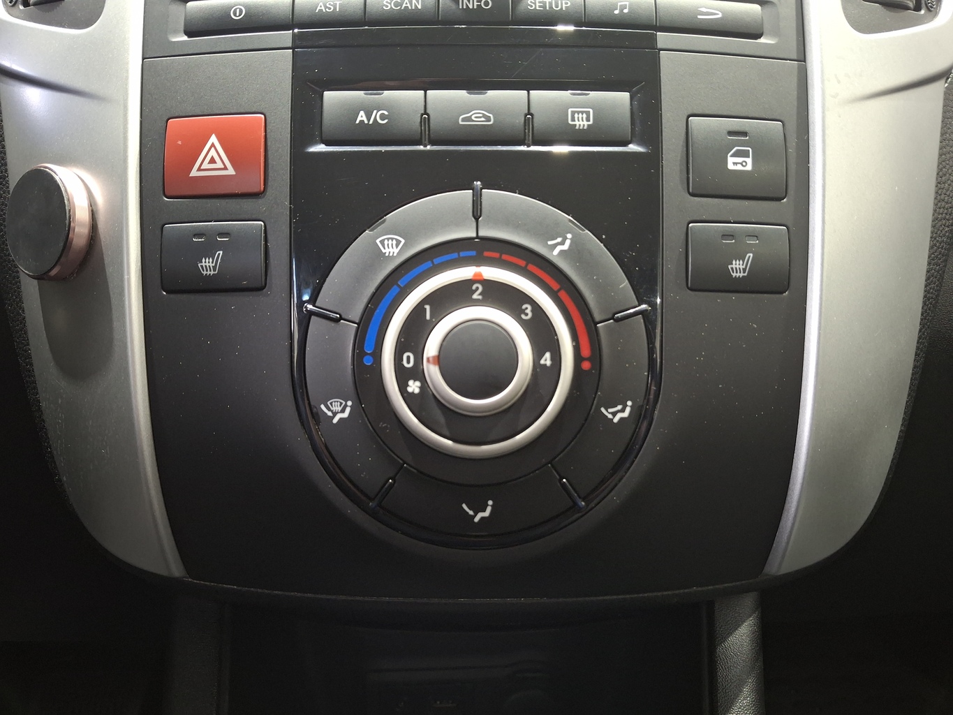 KIA VENGA