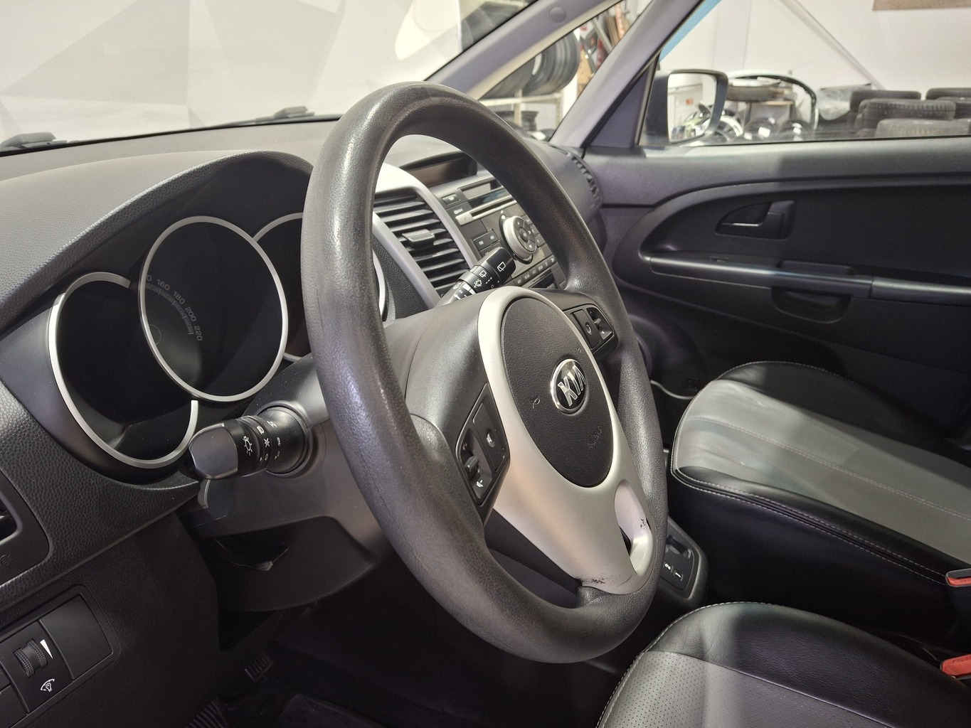KIA VENGA