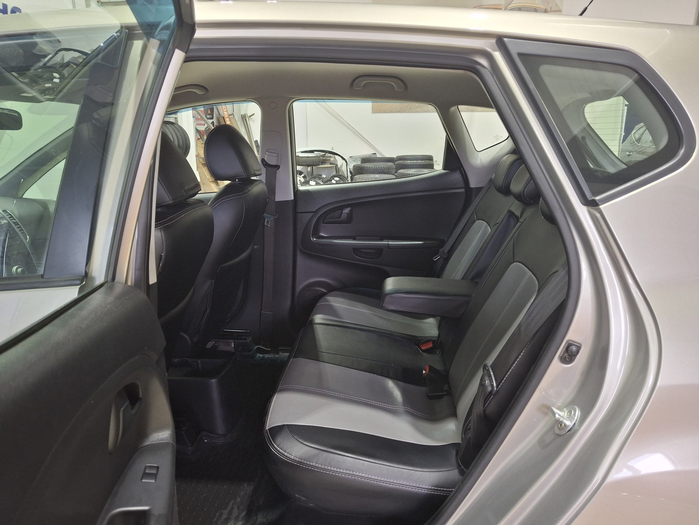 KIA VENGA
