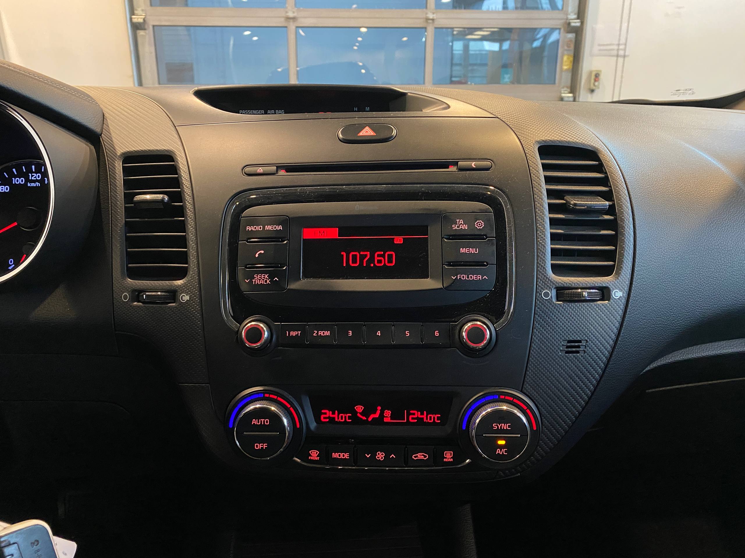 KIA CERATO