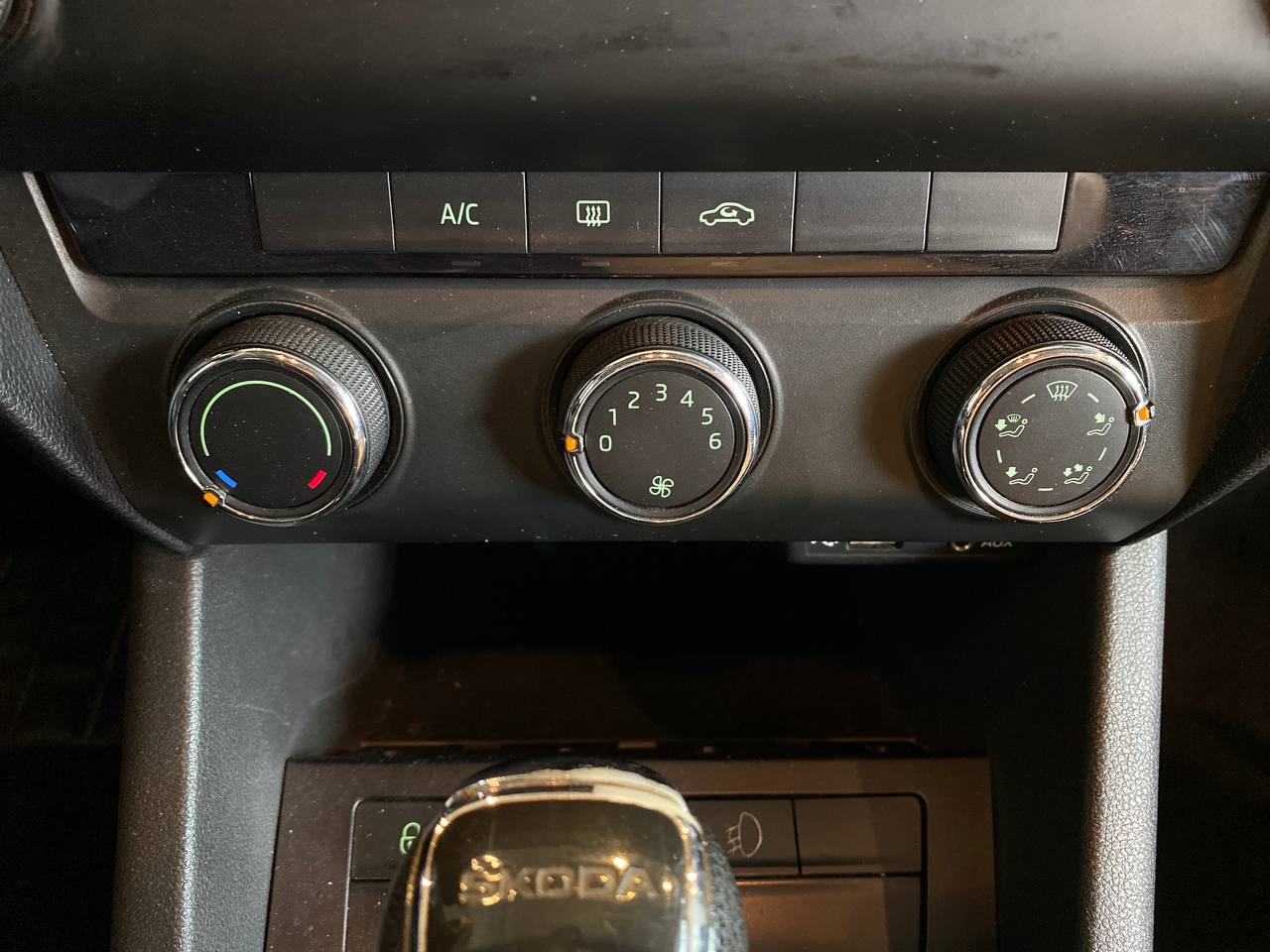 SKODA OKTAVIA