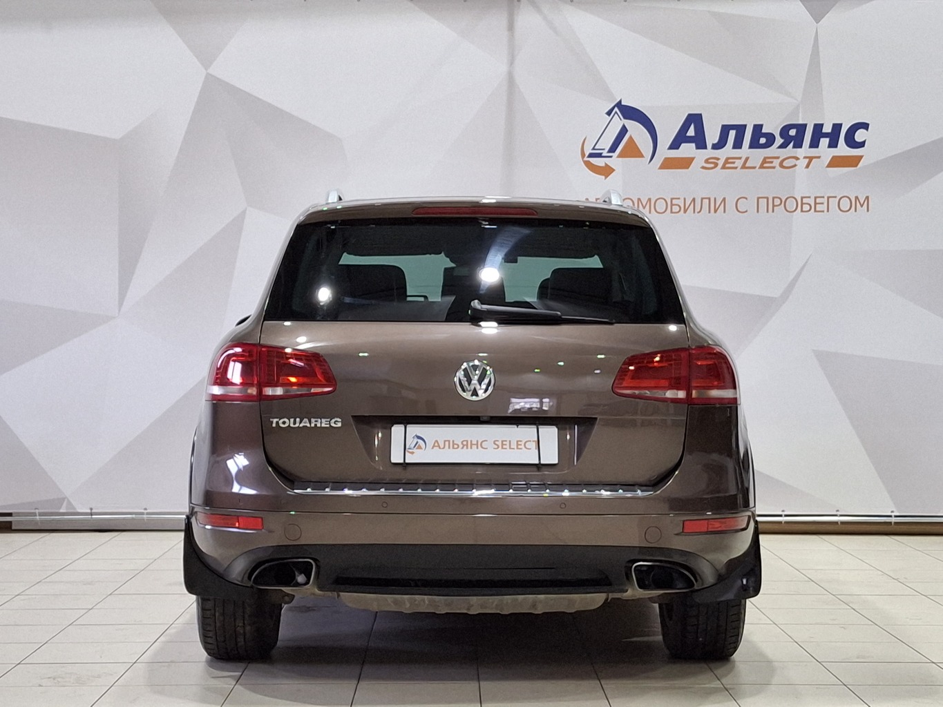 VOLKSWAGEN TOUAREG