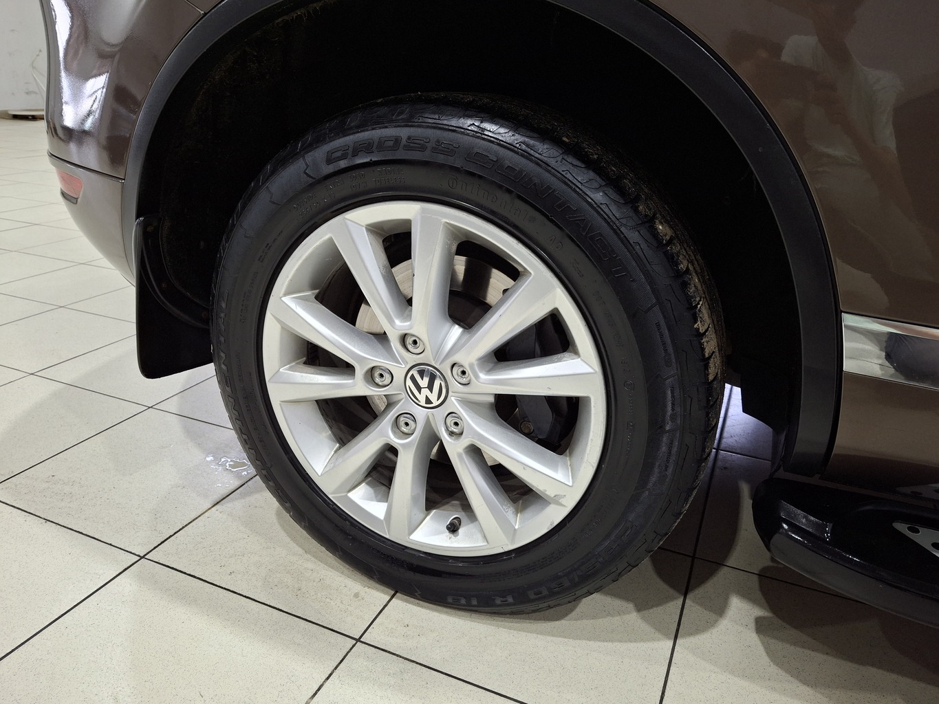 VOLKSWAGEN TOUAREG