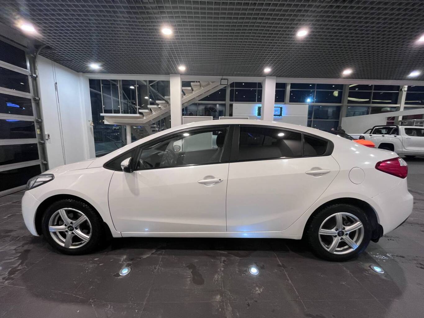 KIA CERATO