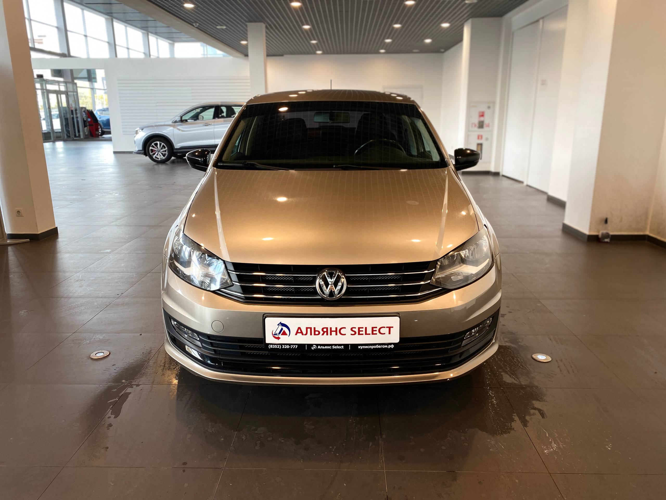 VOLKSWAGEN POLO