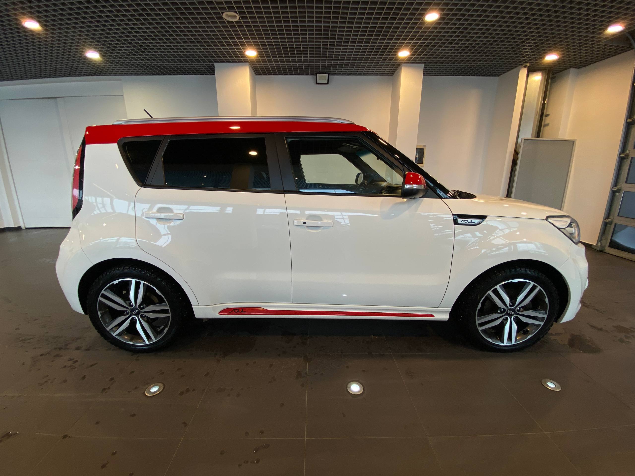 KIA SOUL