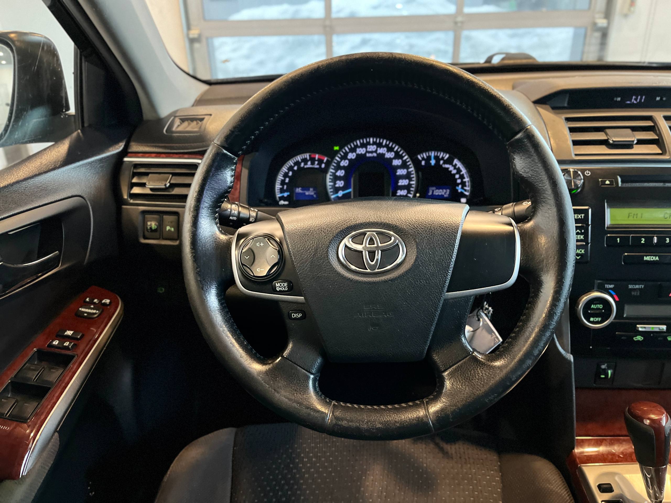 TOYOTA CAMRY