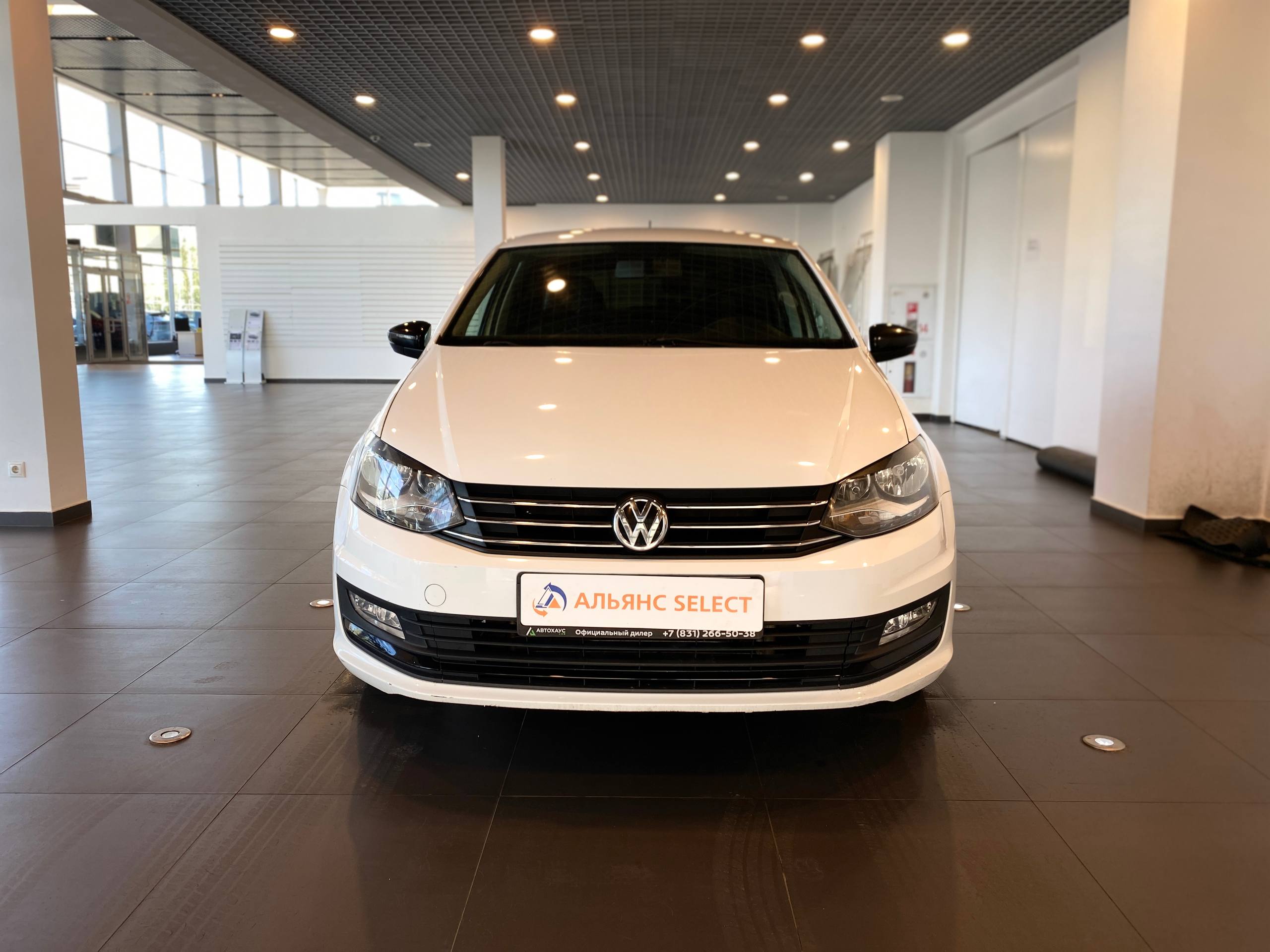 VOLKSWAGEN POLO