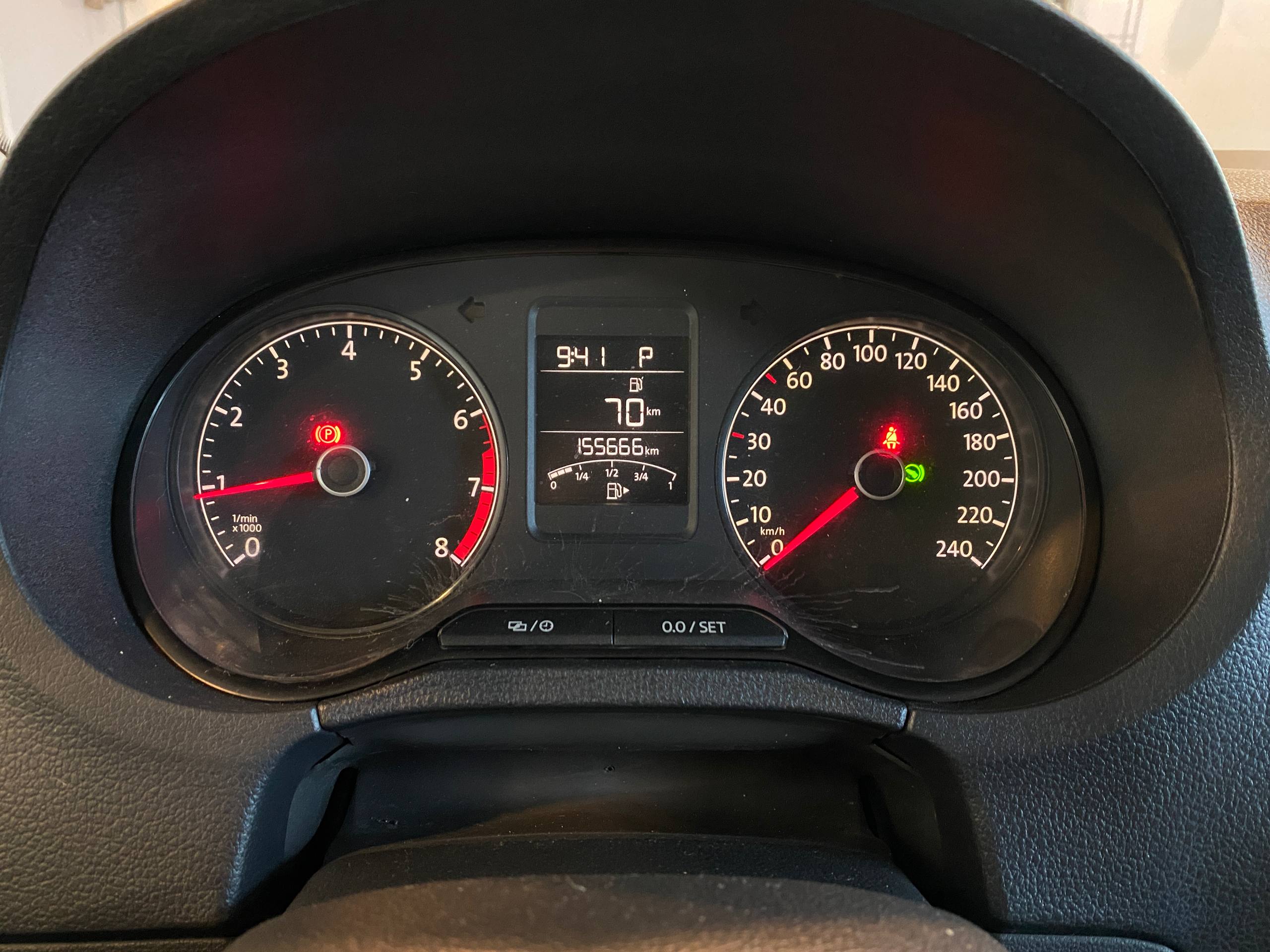 VOLKSWAGEN POLO