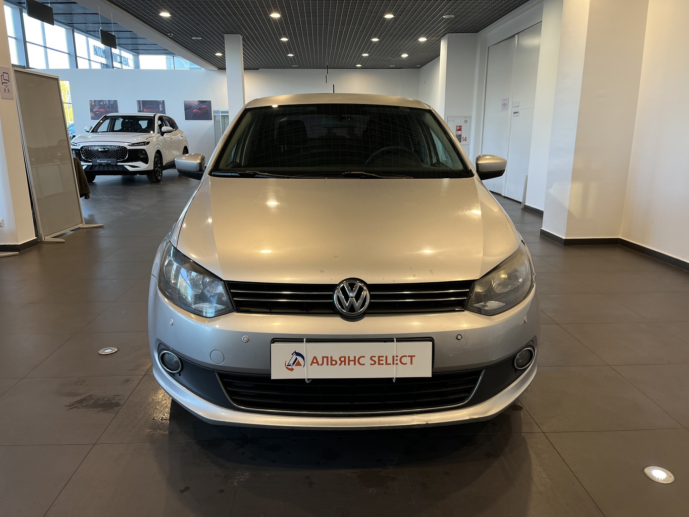VOLKSWAGEN POLO