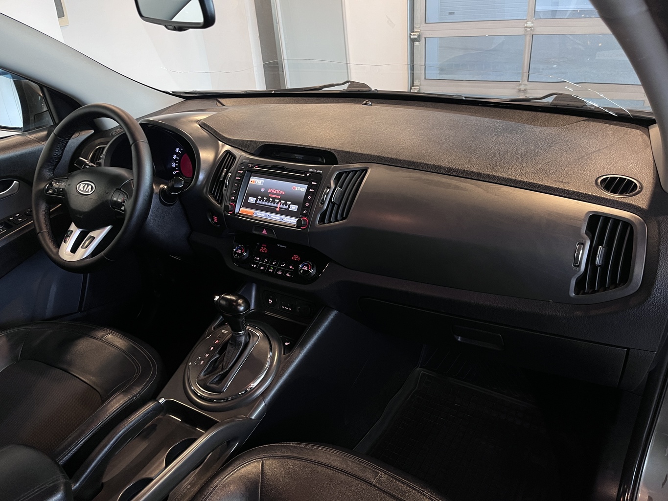 KIA SPORTAGE