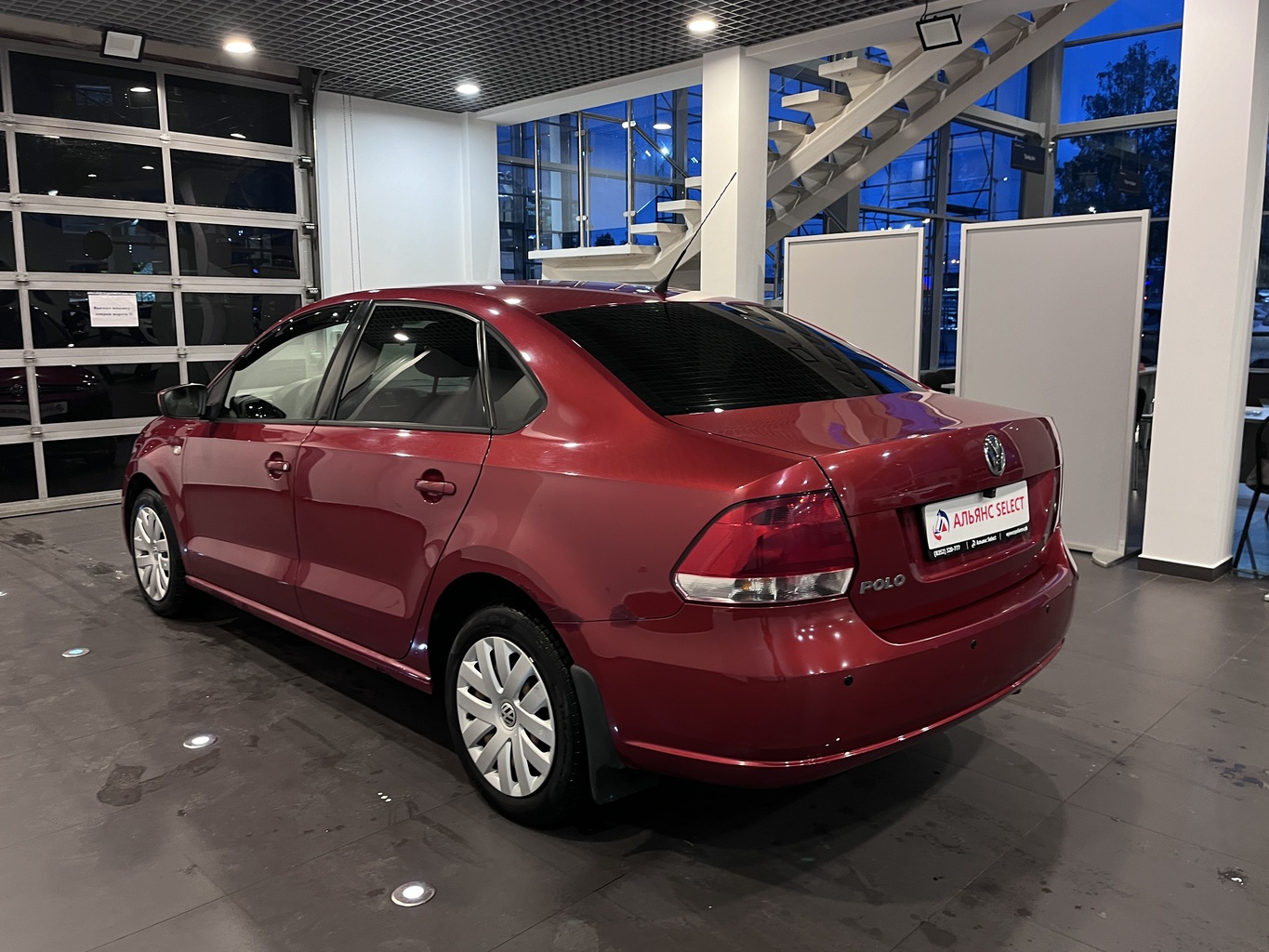 VOLKSWAGEN POLO