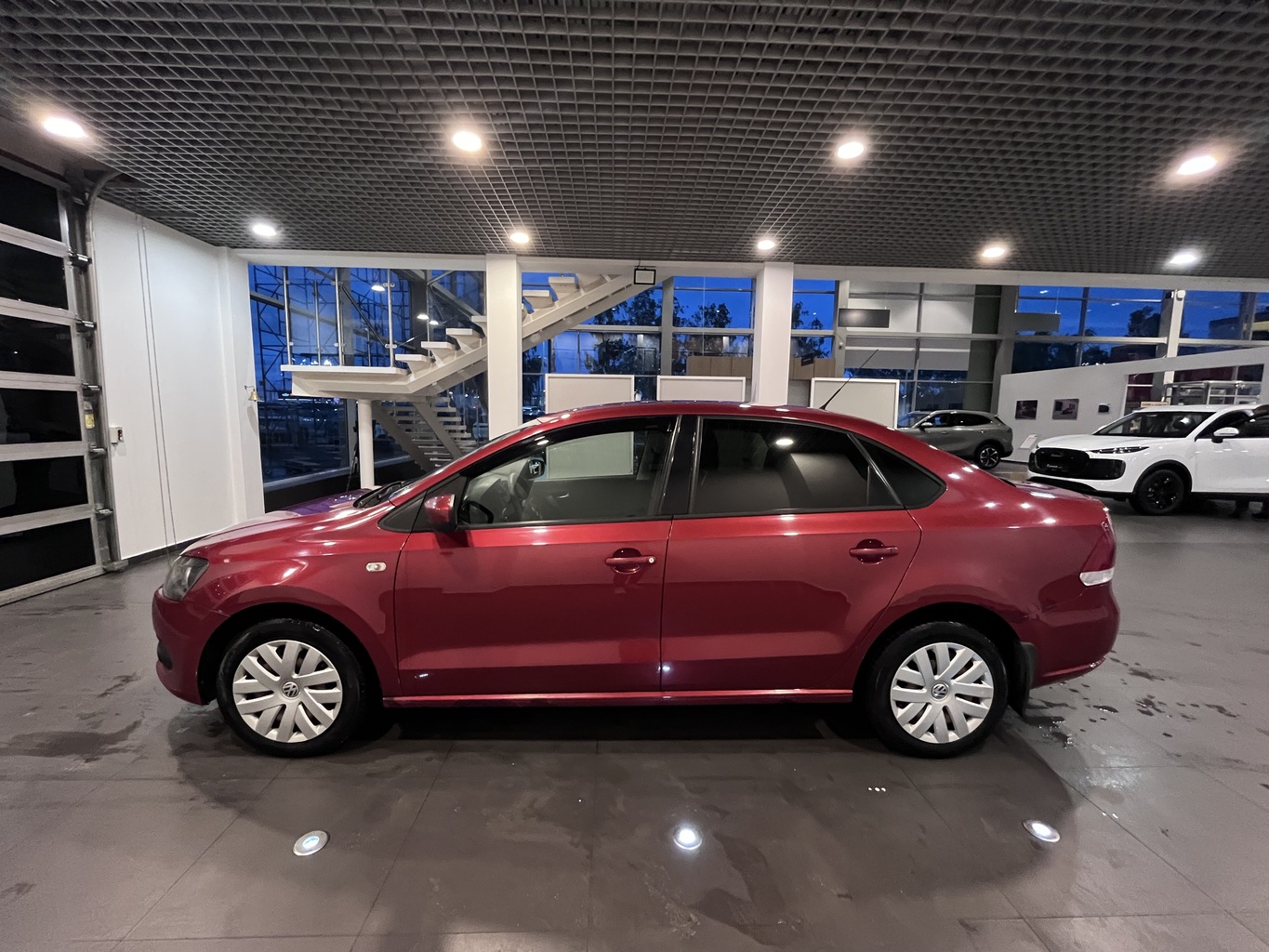 VOLKSWAGEN POLO